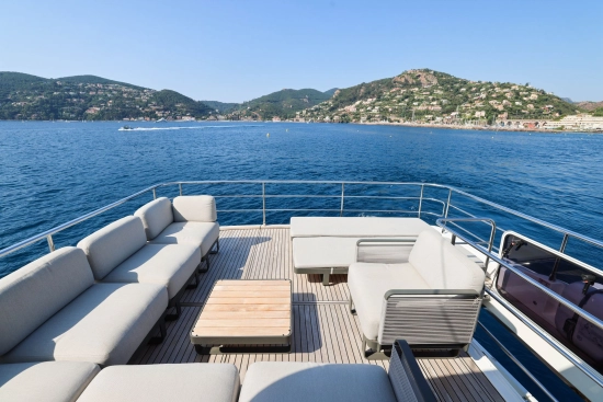 Absolute Navetta 68 usado à venda