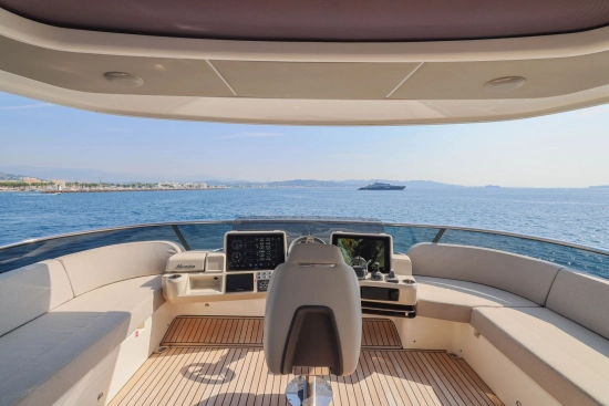 Absolute Navetta 68 usado à venda