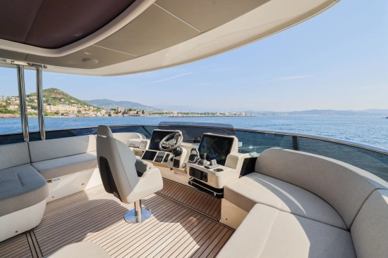 Absolute Navetta 68 usado à venda