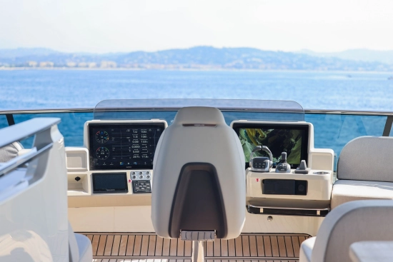 Absolute Navetta 68 usado à venda