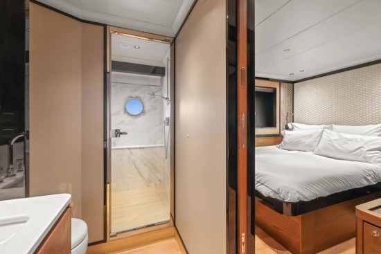 Absolute Navetta 68 usado à venda