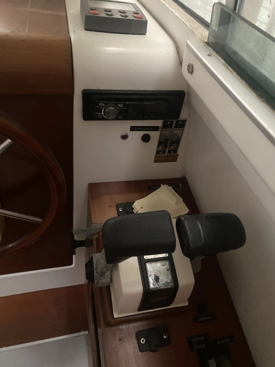 Beneteau Antares 9 de segunda mano en venta