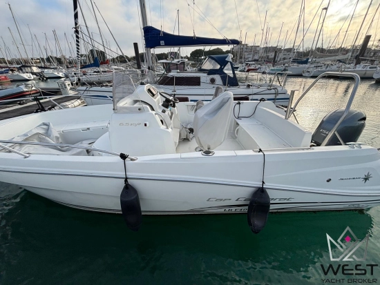 Jeanneau Cap Camarat 6.5 CC Serie 2 usado à venda