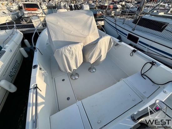 Jeanneau Cap Camarat 6.5 CC Serie 2 usado à venda