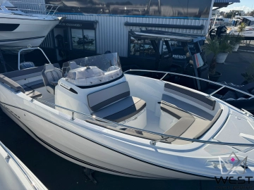 Jeanneau Cap Camarat 6.5 CC 3 nuova in vendita