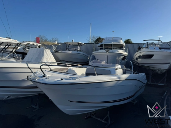 Jeanneau Cap Camarat 6.5 CC 3 nuevo en venta