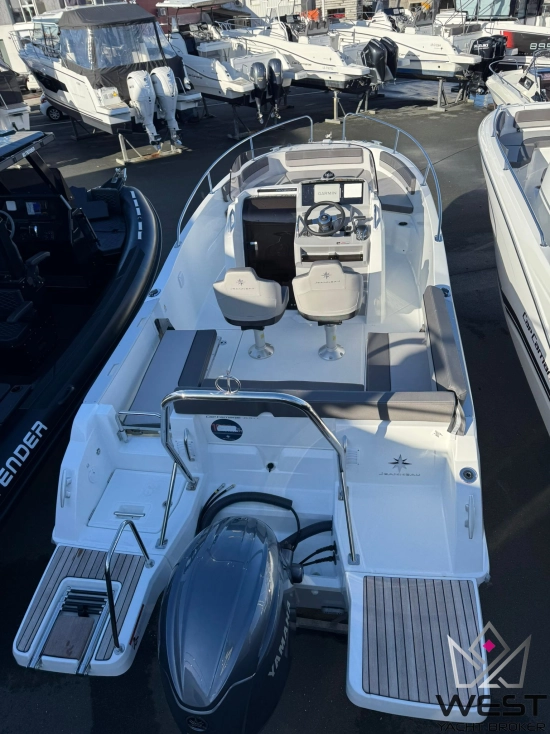 Jeanneau Cap Camarat 6.5 CC 3 nuevo en venta