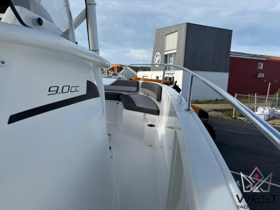Jeanneau Cap Camarat 9.0 CC usado à venda