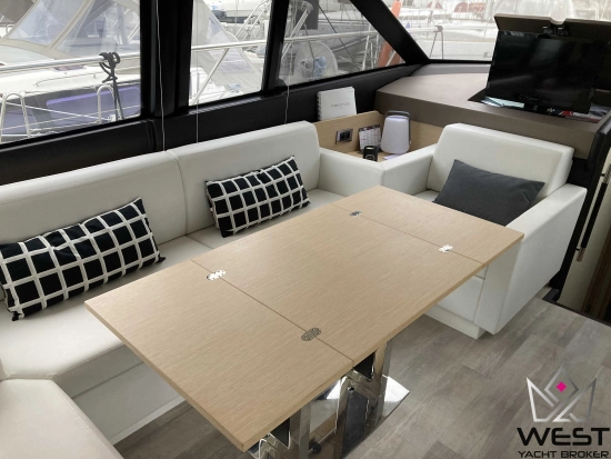 Jeanneau Prestige 500 FLY usado à venda