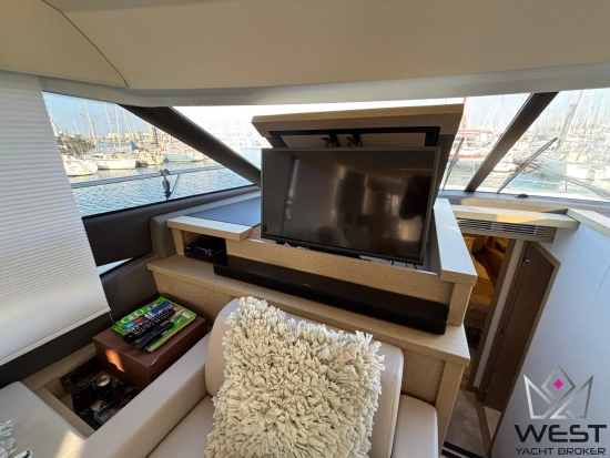 Prestige 520 FLY usata in vendita