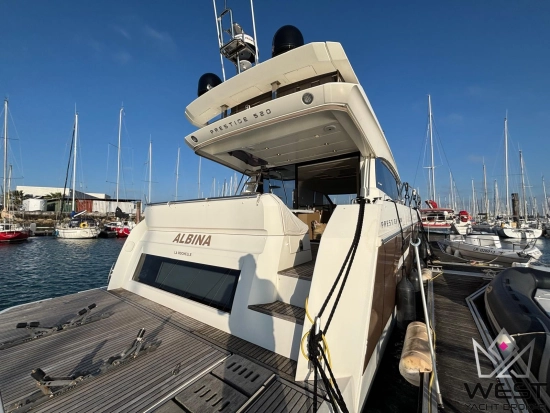 Prestige 520 FLY usata in vendita