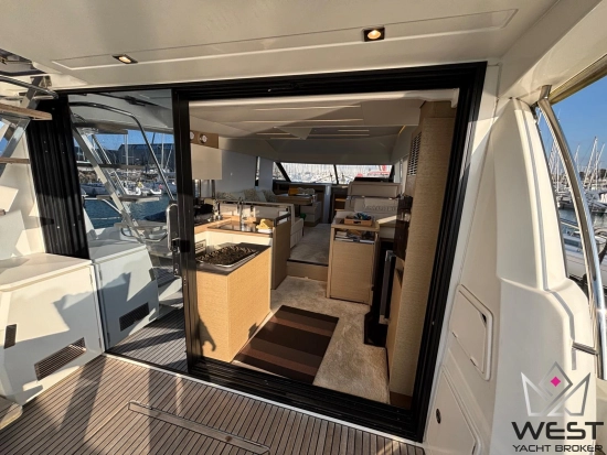 Prestige 520 FLY usata in vendita