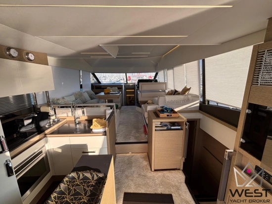 Prestige 520 FLY usata in vendita
