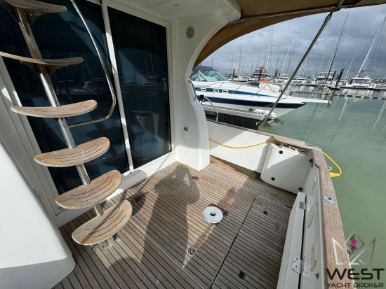 Beneteau Antares 980 usado à venda