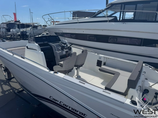 Jeanneau Cap Camarat 7.5 CC 3 usado à venda