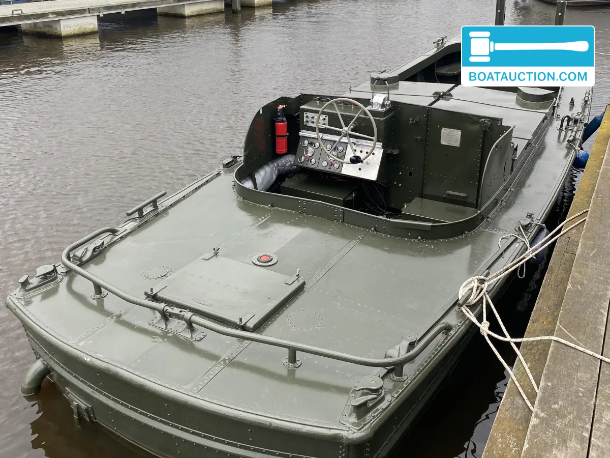 Bridge Erection Boat D27 de segunda mano en venta