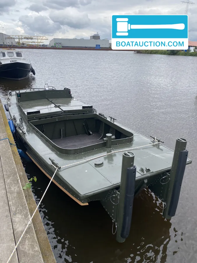 Bridge Erection Boat D27 de segunda mano en venta