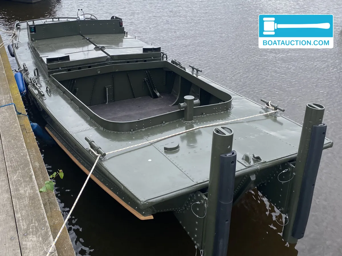 Bridge Erection Boat D27 de segunda mano en venta