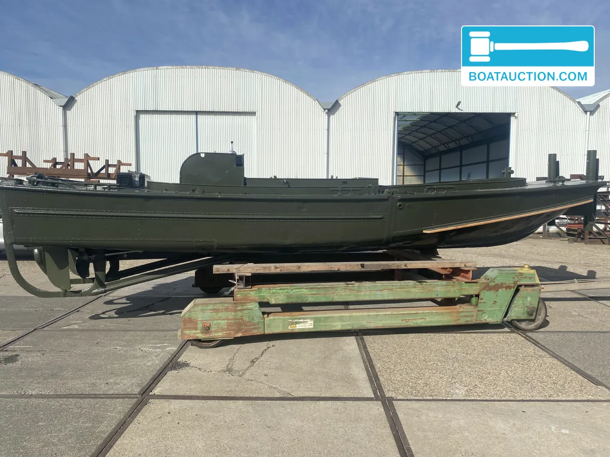 Bridge Erection Boat D27 de segunda mano en venta