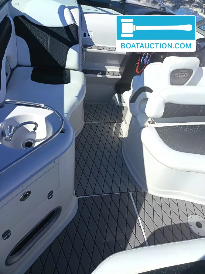 Crownline 315 SCR usata in vendita