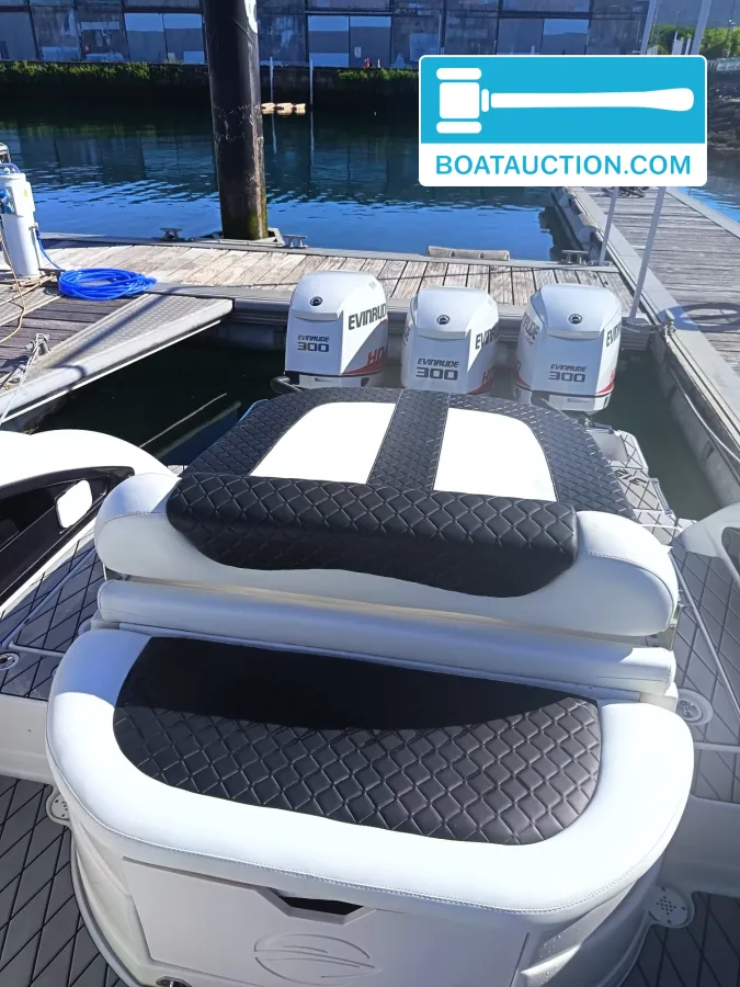 Crownline 315 SCR usata in vendita