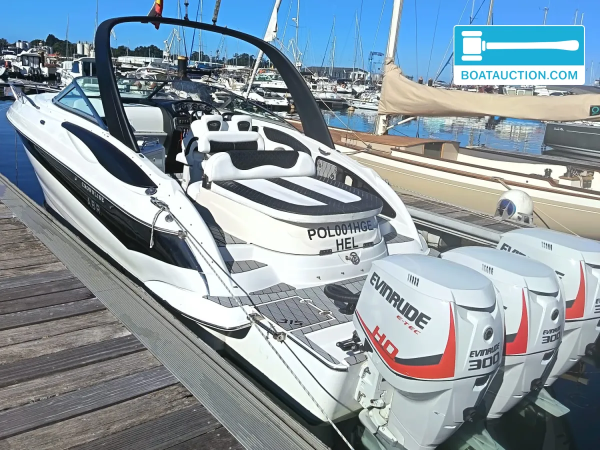 Crownline 315 SCR usata in vendita