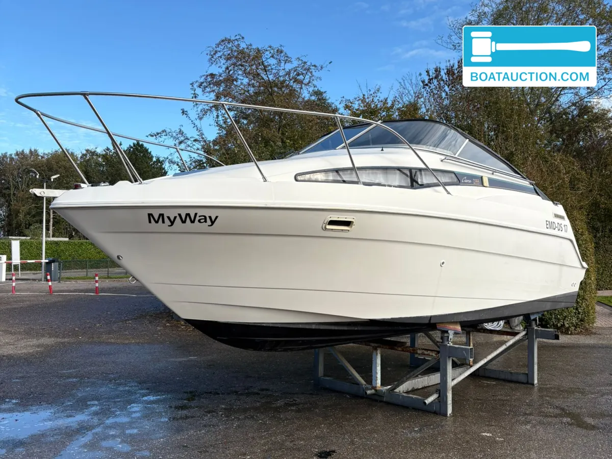 Bayliner 2355 usata in vendita