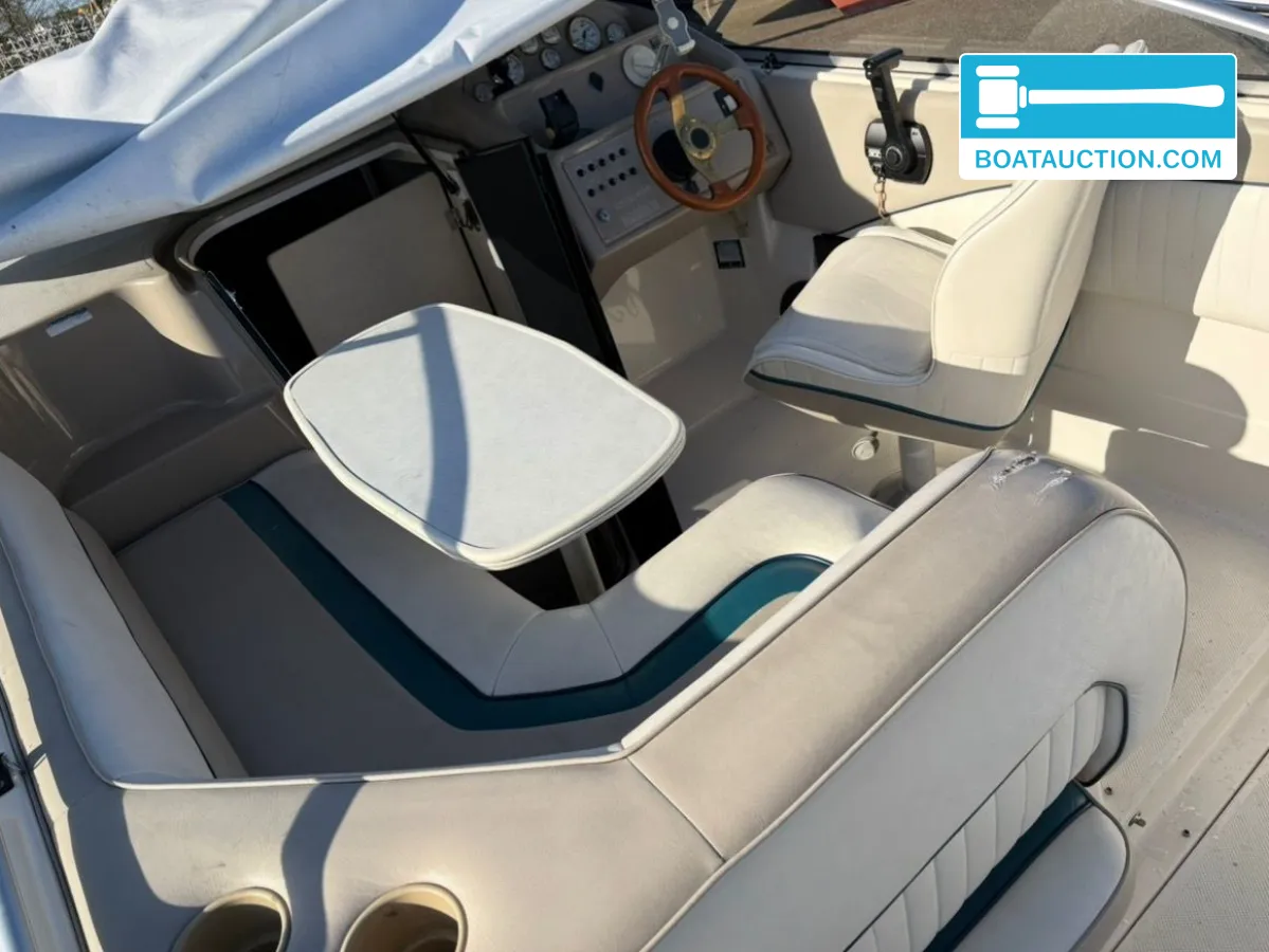 Bayliner 2355 usata in vendita