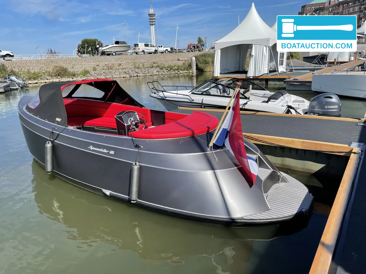Speedster 653 usado à venda