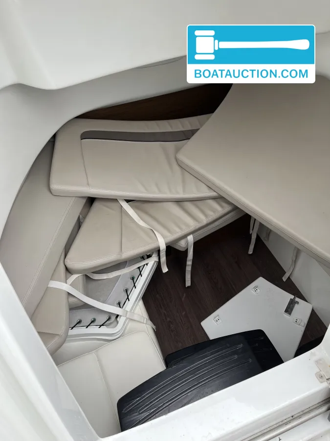 Jeanneau Cap Camarat 8.5CC de segunda mano en venta