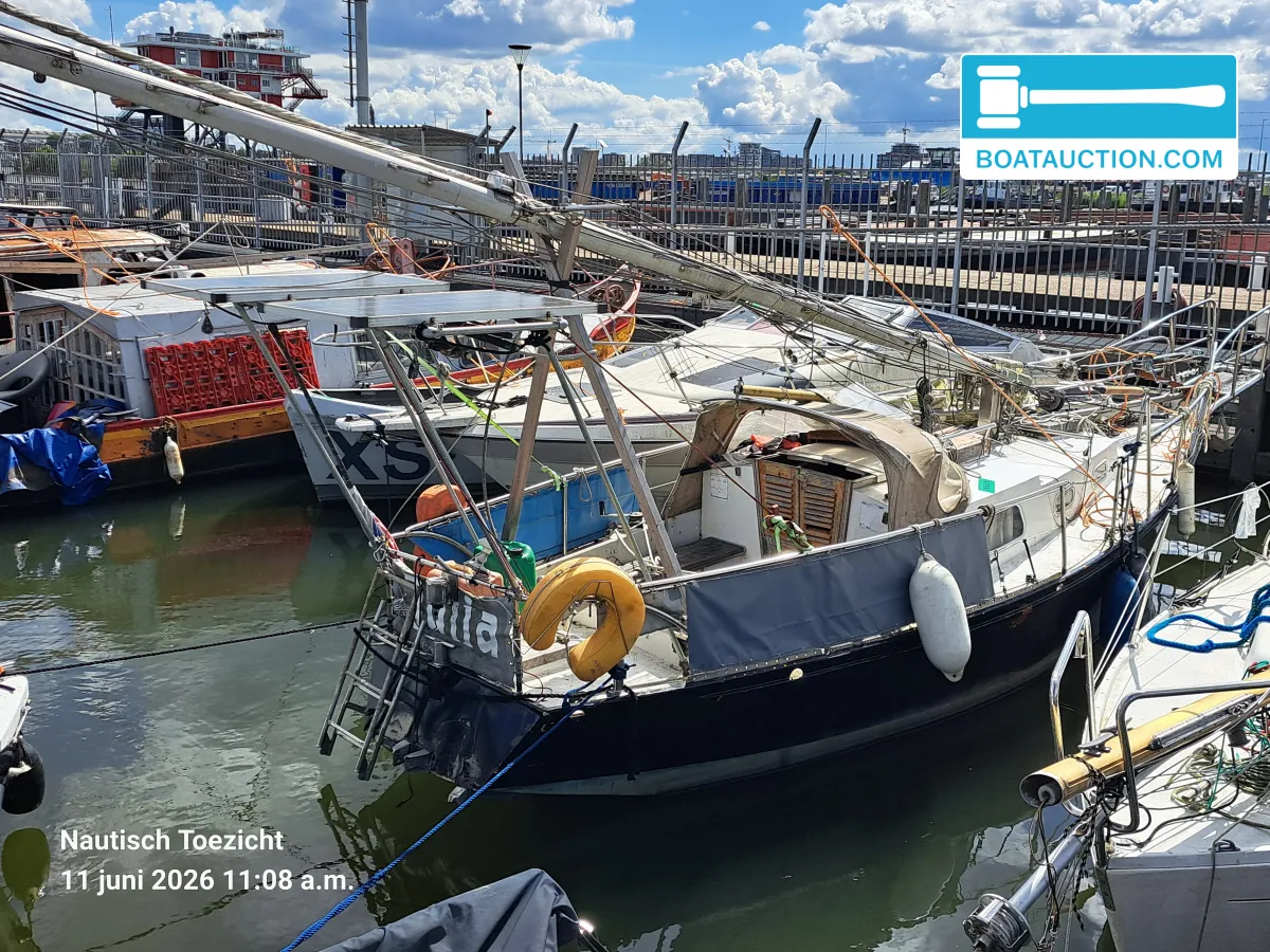 Kajuitzeilboot 860 usado à venda