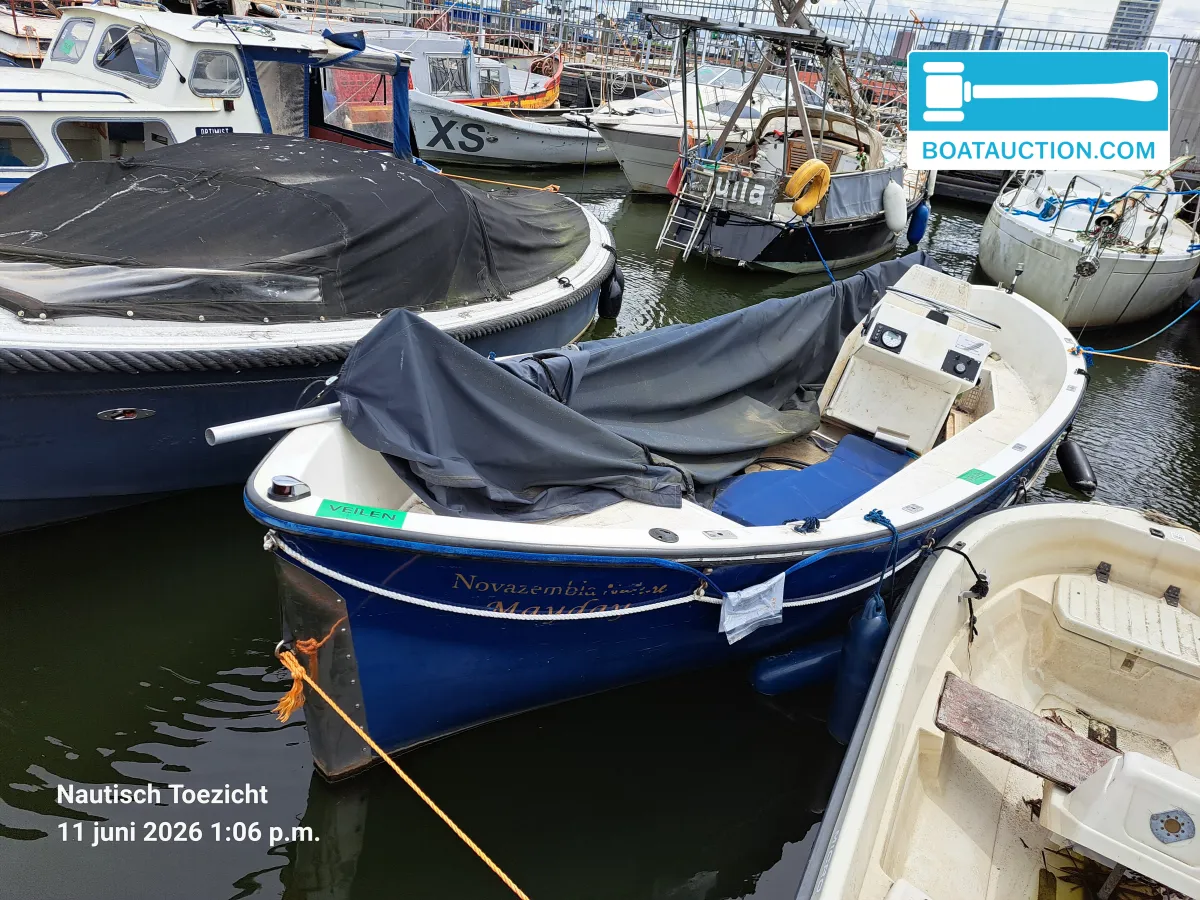 Nova Zembla 650 usado à venda