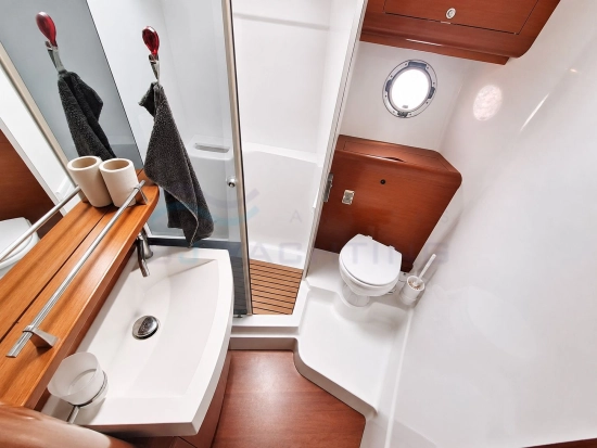 Beneteau Monte Carlo 42 Hard Top de segunda mano en venta