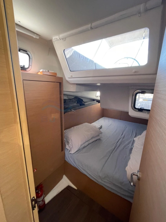 Jeanneau Sun Odyssey 440 usado à venda