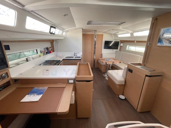 Jeanneau Sun Odyssey 440 usado à venda