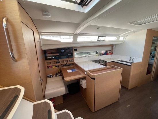 Jeanneau Sun Odyssey 440 usado à venda