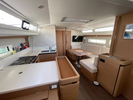 Jeanneau Sun Odyssey 440 usado à venda