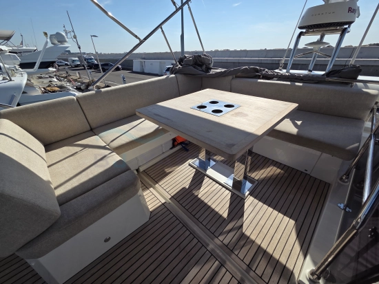 Prestige 520 Fly usata in vendita