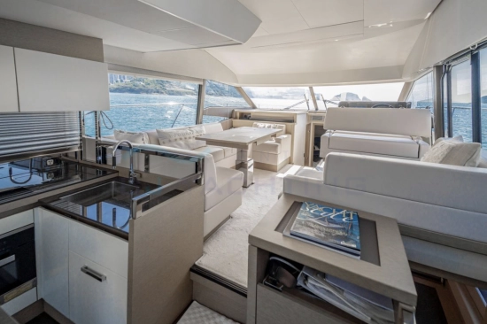 Prestige 520 Fly usata in vendita