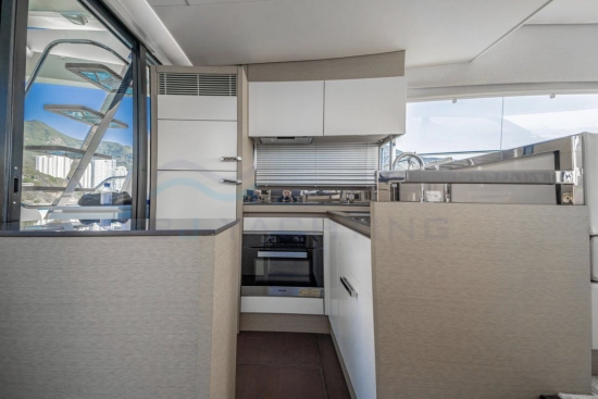 Prestige 520 Fly usata in vendita