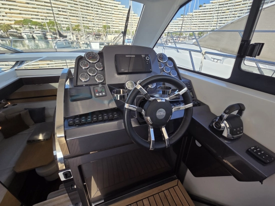 Galeon 405 HTL usata in vendita