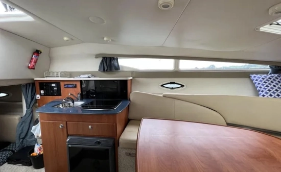 Bayliner 2655 Ciera Sunbridge usado à venda
