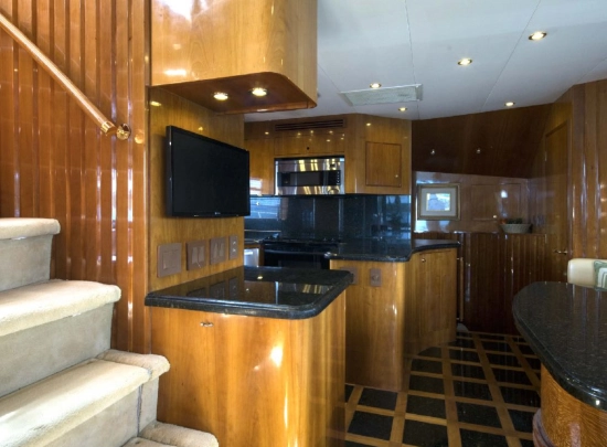 Hatteras Yachts 86 usado à venda