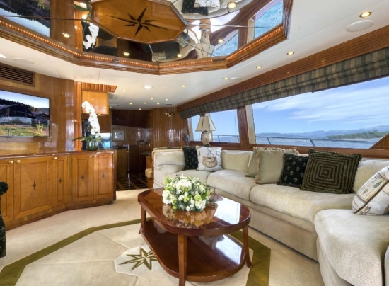 Hatteras Yachts 86 usado à venda