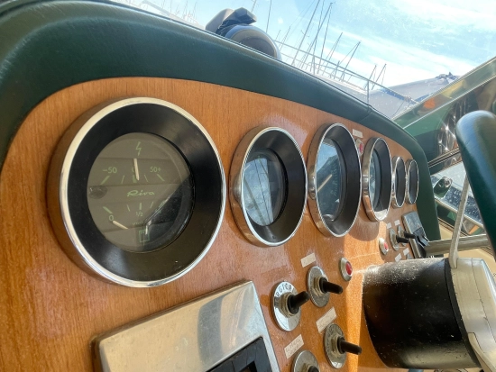 Riva Betram Sport Fish 25 usado à venda