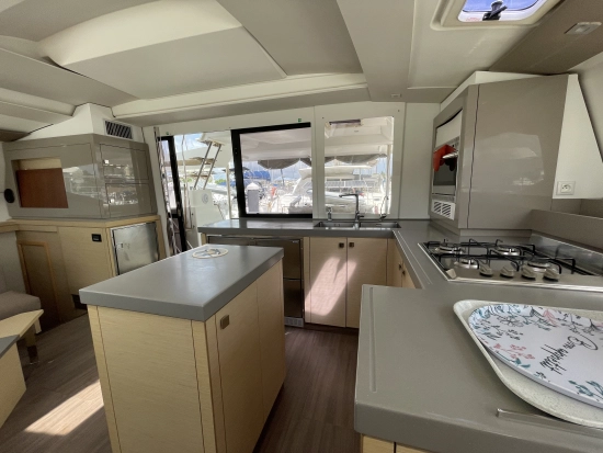 Fountaine Pajot Saona 47 usata in vendita