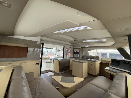 Fountaine Pajot Saona 47 usata in vendita