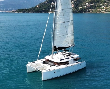 Lagoon 450 usata in vendita