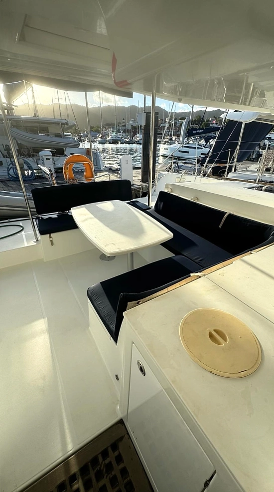 Lagoon 450 usata in vendita