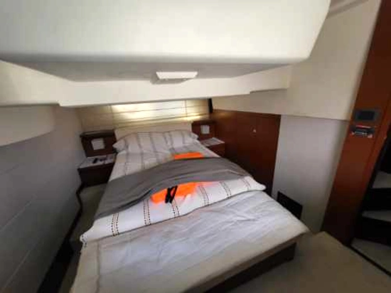 Jeanneau Prestige 450 usado à venda